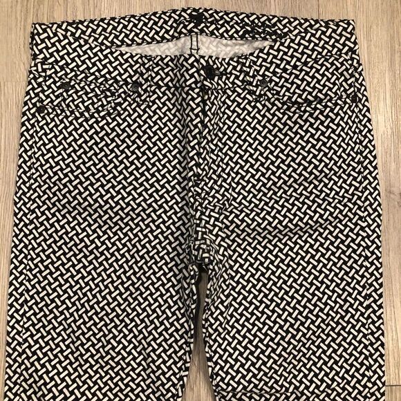 7FAM 7 For All Mankind Cropped Gwenevere Black & White Skinny Jeans Size 27 - Picture 2 of 8